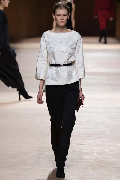 Look 37